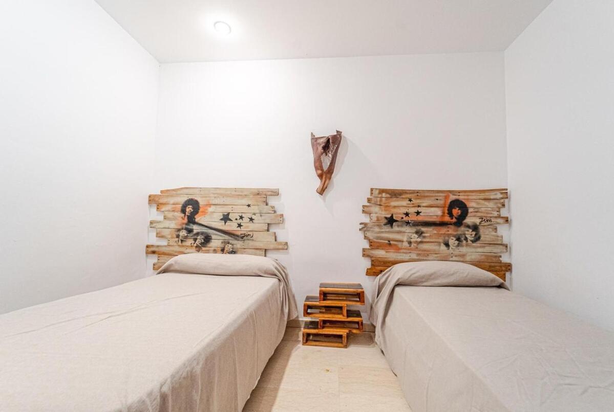 Amazing Seafront Den Bossa 3