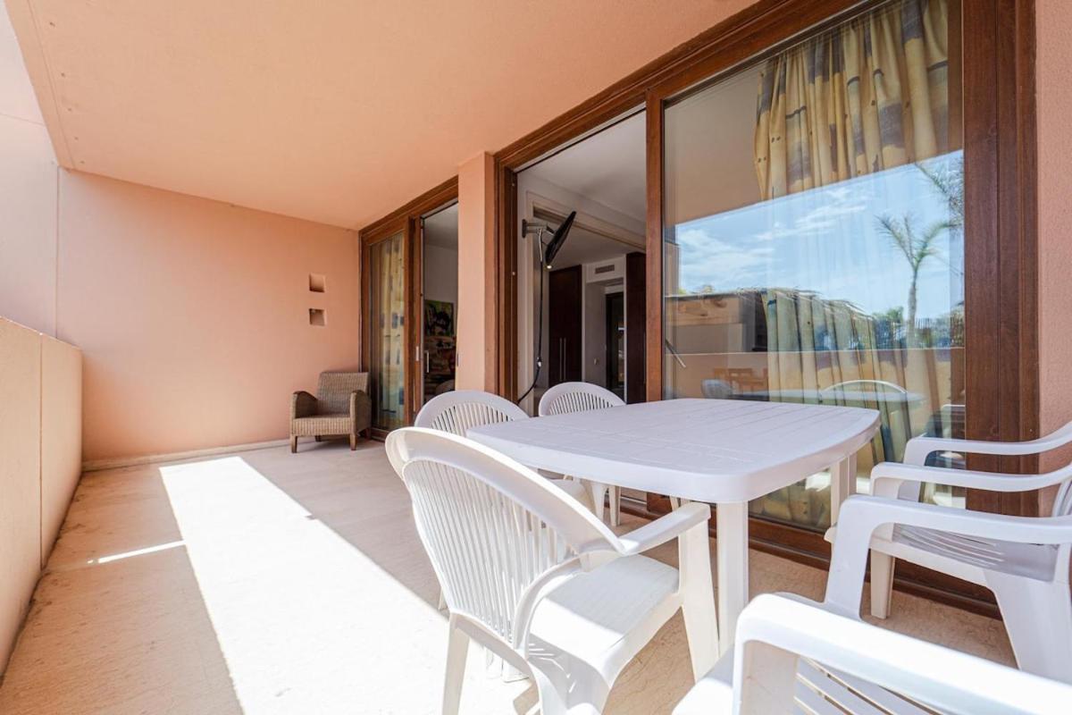 Apartamento Amazing Seafront Den Bossa 3 *